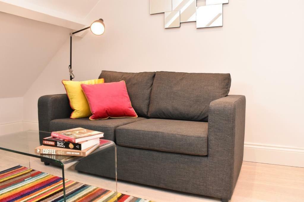 Apt 3, Opera House Ensuite 4Th Floor By Indigo Flats Londres Exterior foto