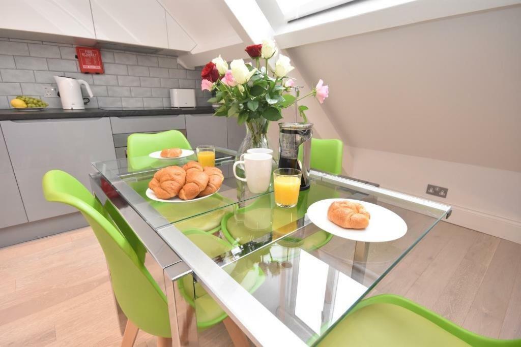 Apt 3, Opera House Ensuite 4Th Floor By Indigo Flats Londres Exterior foto